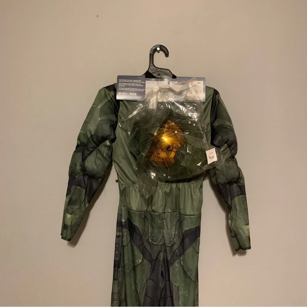 NWT. HALO Master Chief Boys Deluxe Halloween Costume